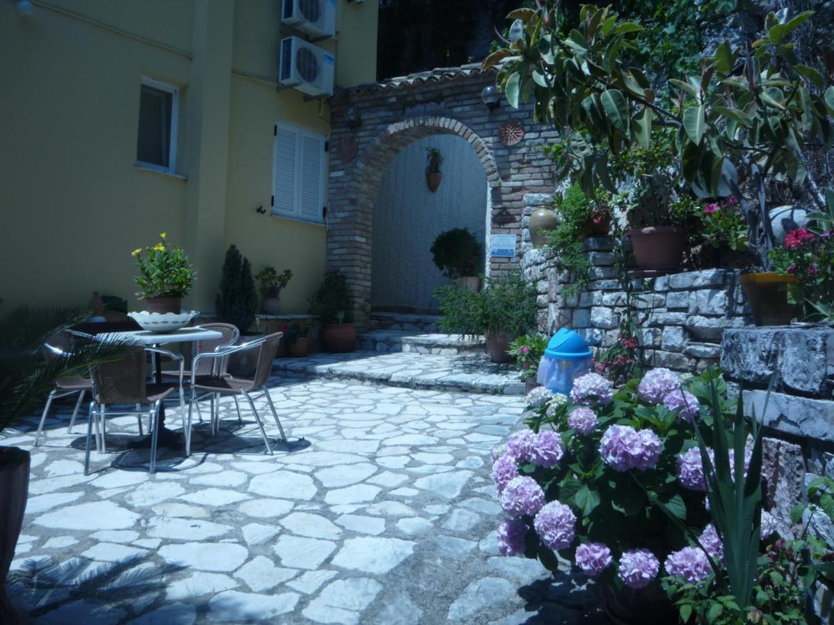 Butterfly Barbati Apartments Extérieur photo