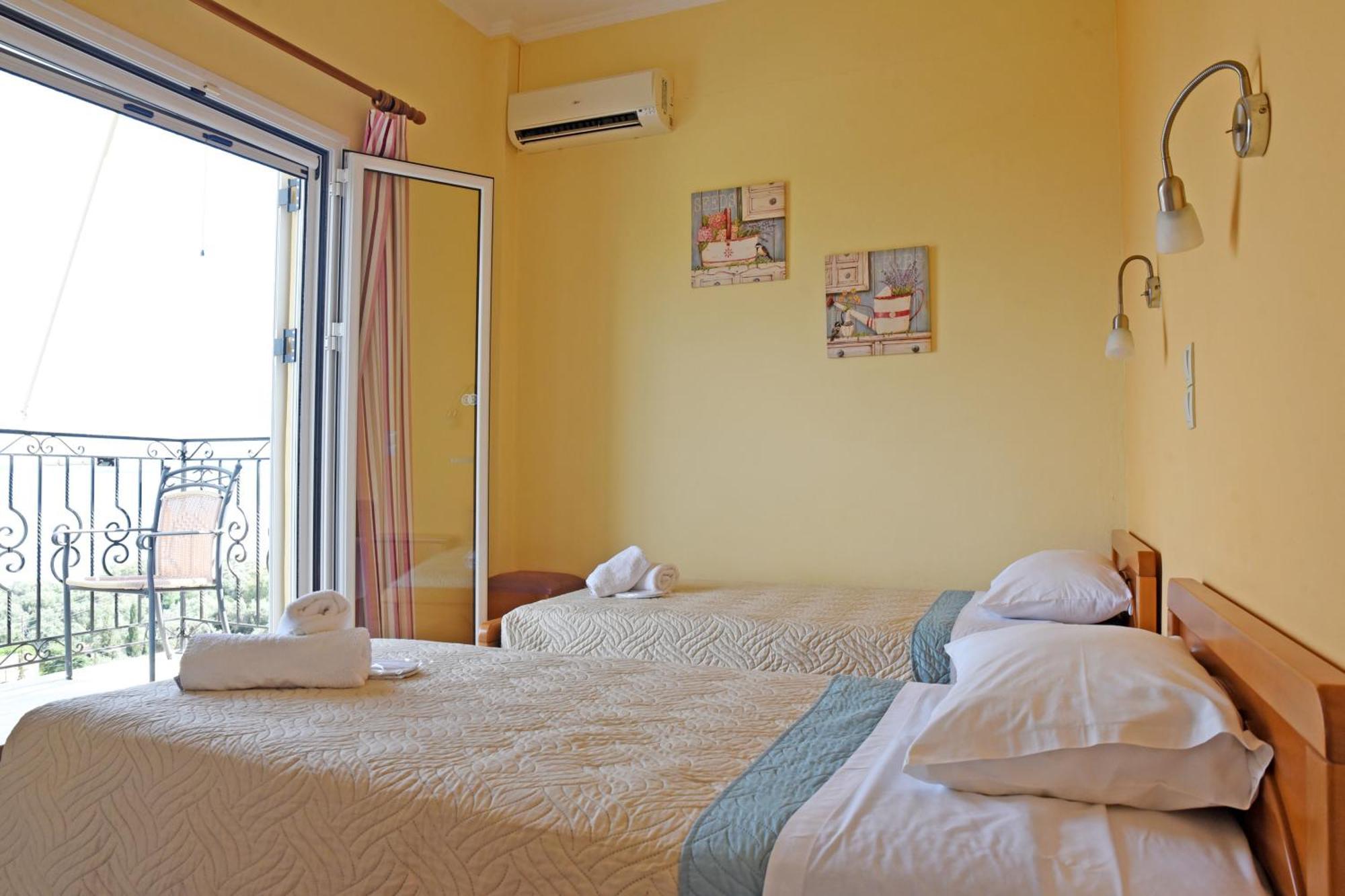 Butterfly Barbati Apartments Extérieur photo